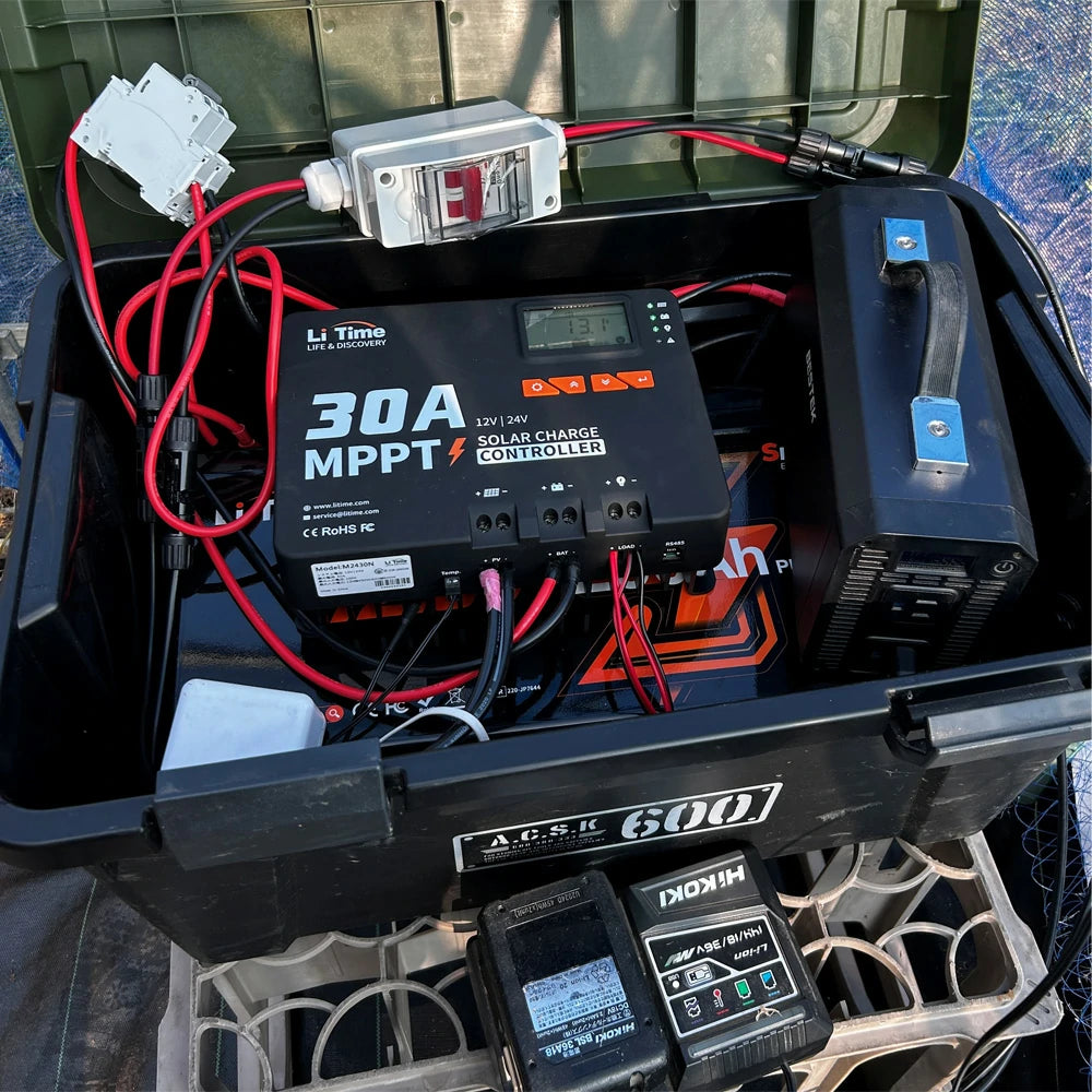 30A MPPTソーラーチャージコントローラーを用いたバッテリーシステム、太陽光発電に最適