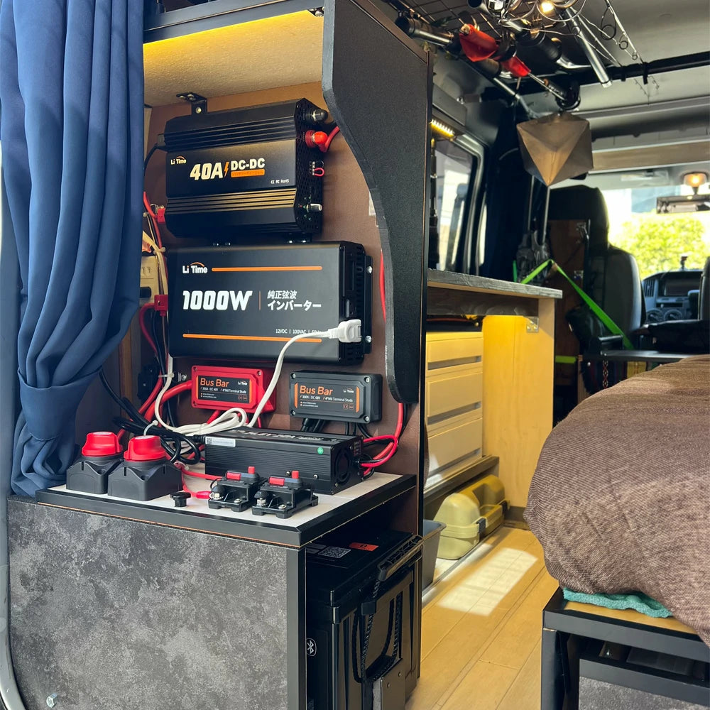 RV車に最適な大容量バッテリーシステム、走行充電器とインバーター