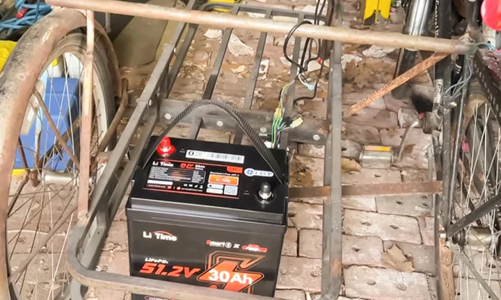 近距離移動に最適なLiFePO4バッテリー搭載低速車