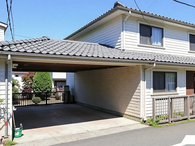 コンパクト設計で屋外にも設置可能な家庭用蓄電バッテリー